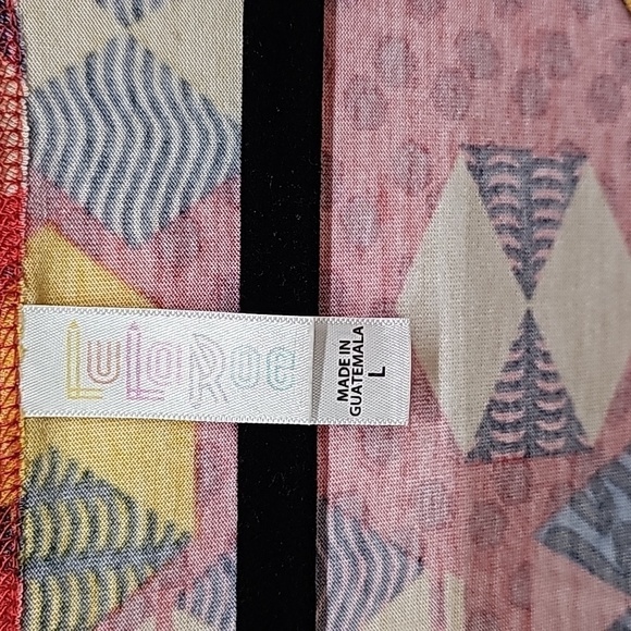 LuLaRoe Classic Tee in abstract pattern - Picture 4 of 6